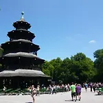 Biederstein Am Englischen Garten Mnichov