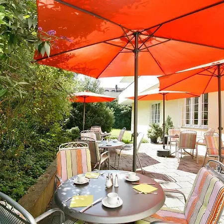 Hotel Biederstein Am Englischen Garten Munich