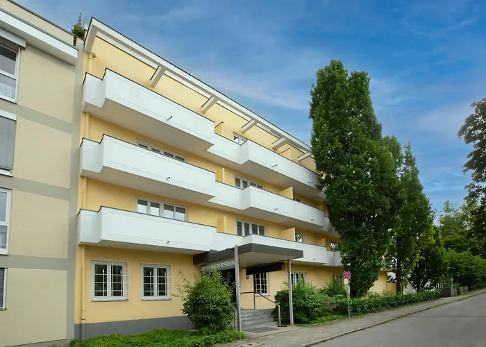 Biederstein Am Englischen Garten Hotel