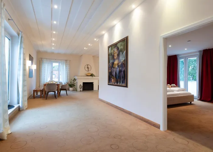 Biederstein Am Englischen Garten Hotel 3*