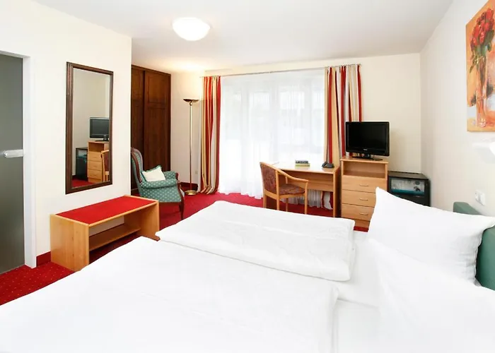 Biederstein Am Englischen Garten München