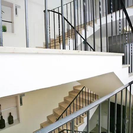 Biederstein Am Englischen Garten Münih